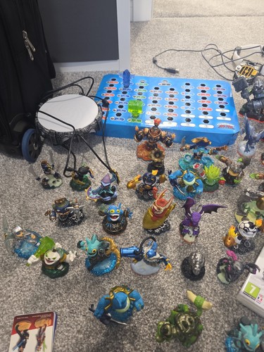 Skylanders figures portals - skylanders,